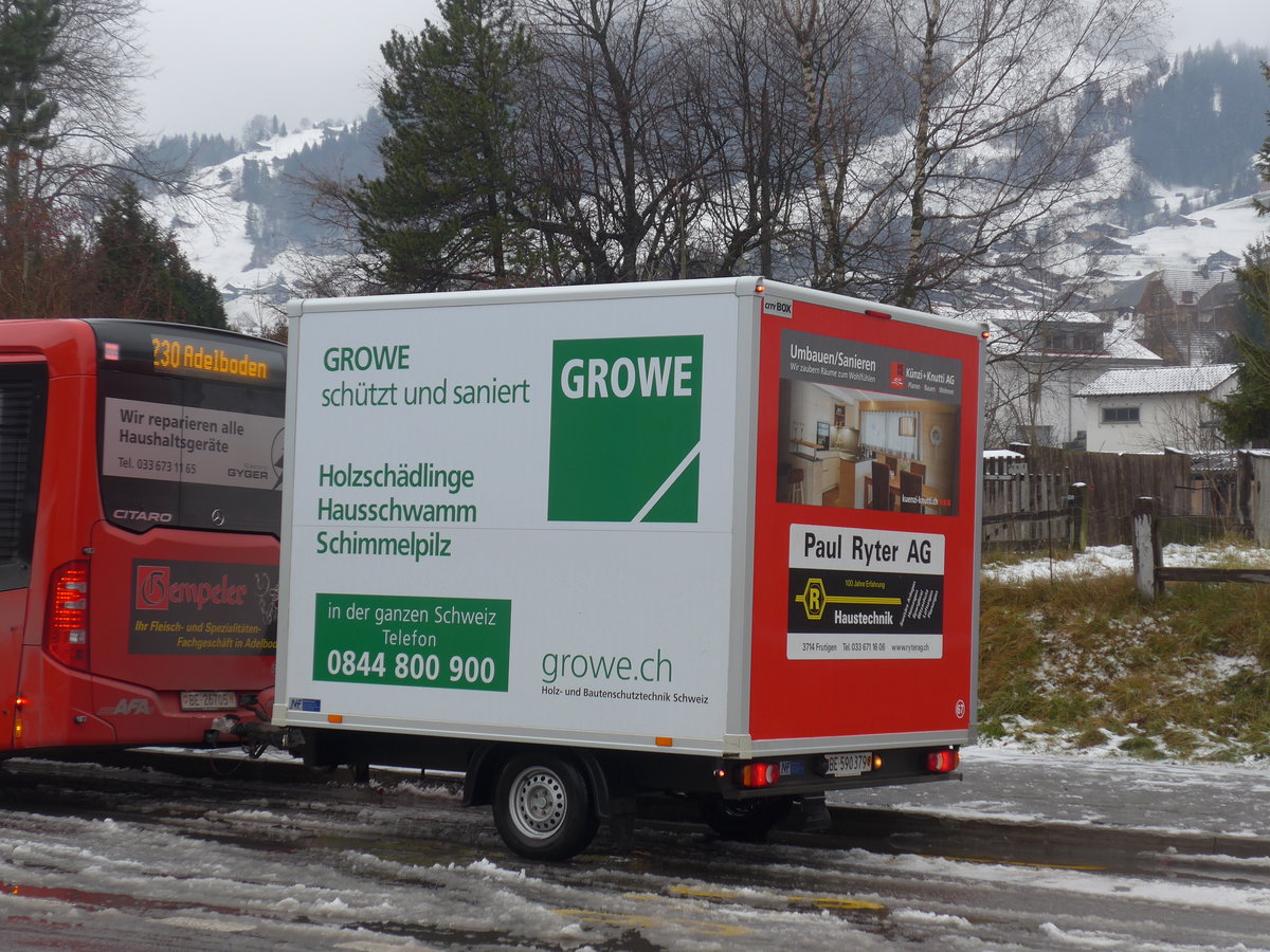 (199'991) - AFA Adelboden - Nr. 67/BE 590'379 - Niederhauser Gep�ckanh�nger am 16. Dezember 2018 beim Bahnhof Frutigen
