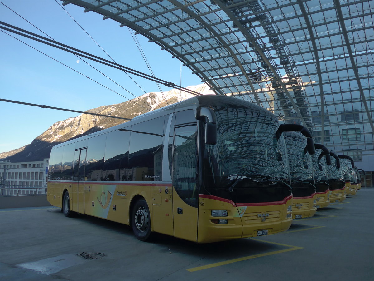 (200'256) - PostAuto Graub�nden - GR 162'986 - MAN am 26. Dezember 2018 in Chur, Postautostation