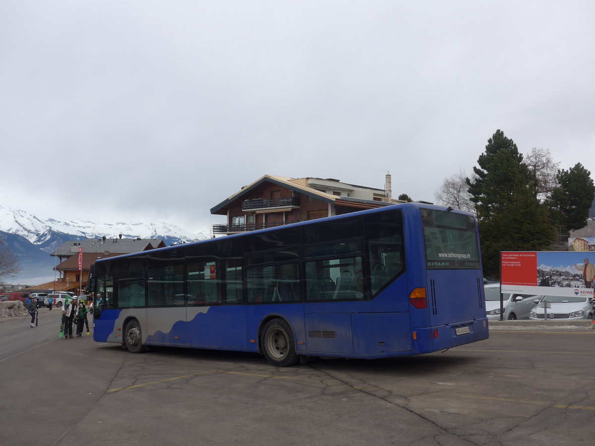 (200'343) - Lathion, Sion - Nr. 25/VS 404'042 - Mercedes (ex VZO Gr�ningen Nr. 14) am 30. Dezember 2018 in Haute-Nendaz, T�l�cabine