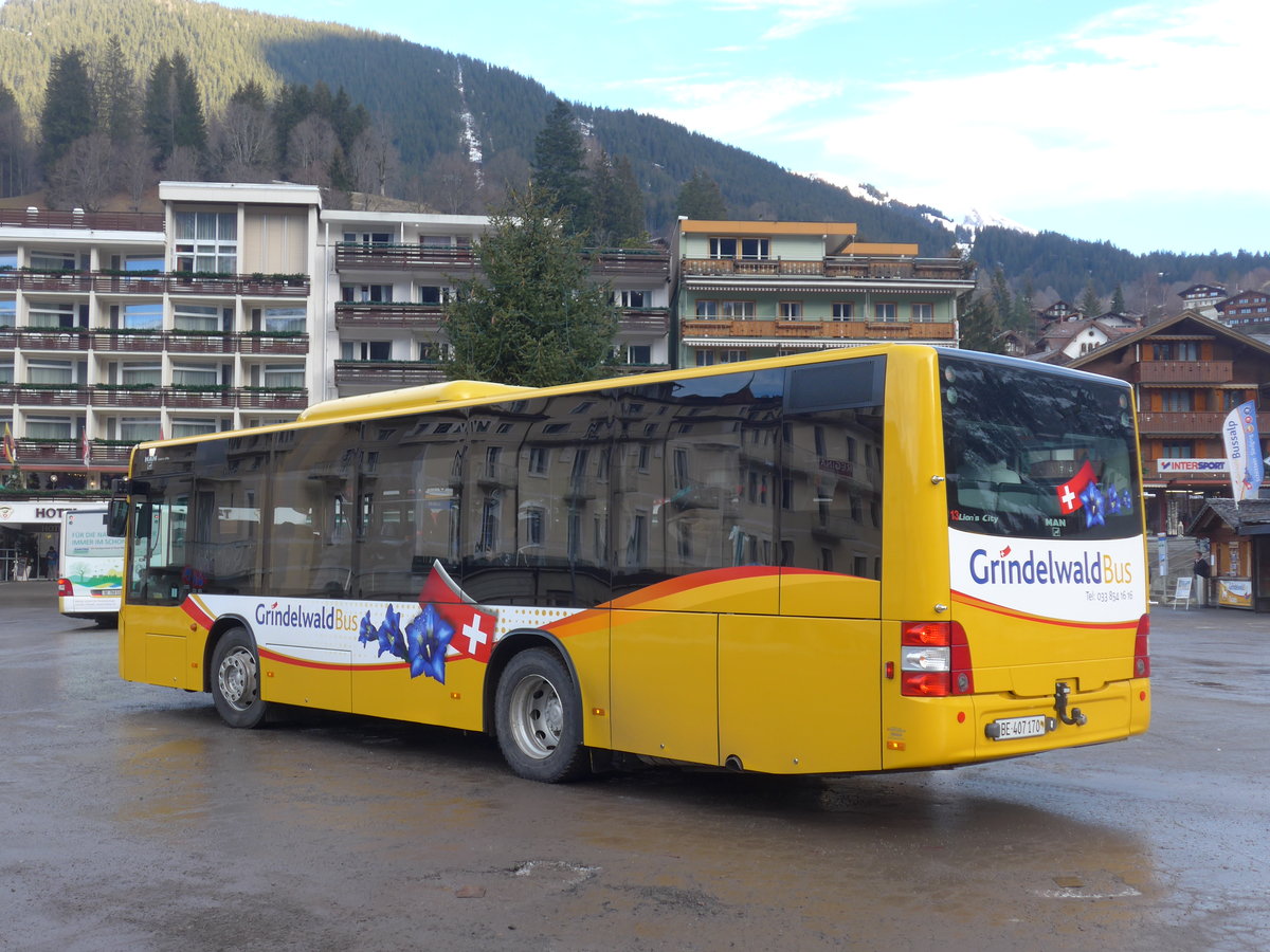 (200'479) - AVG Grindelwald - Nr. 13/BE 407'170 - MAN/G�ppel am 1. Januar 2019 beim Bahnhof Grindelwald