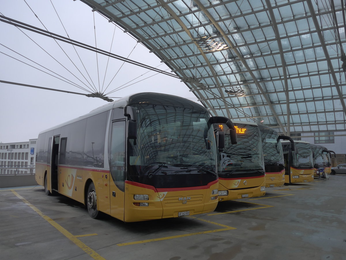 (200'551) - PostAuto Graub�nden - GR 162'989 - MAN am 2. Januar 2019 in Chur, Postautostation