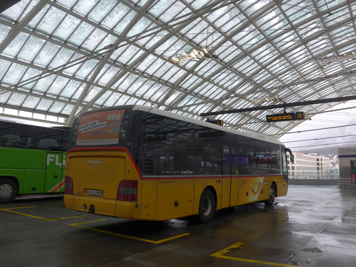 (200'611) - PostAuto Graub�nden - GR 162'989 - MAN am 2. Januar 2019 in Chur, Postautostation