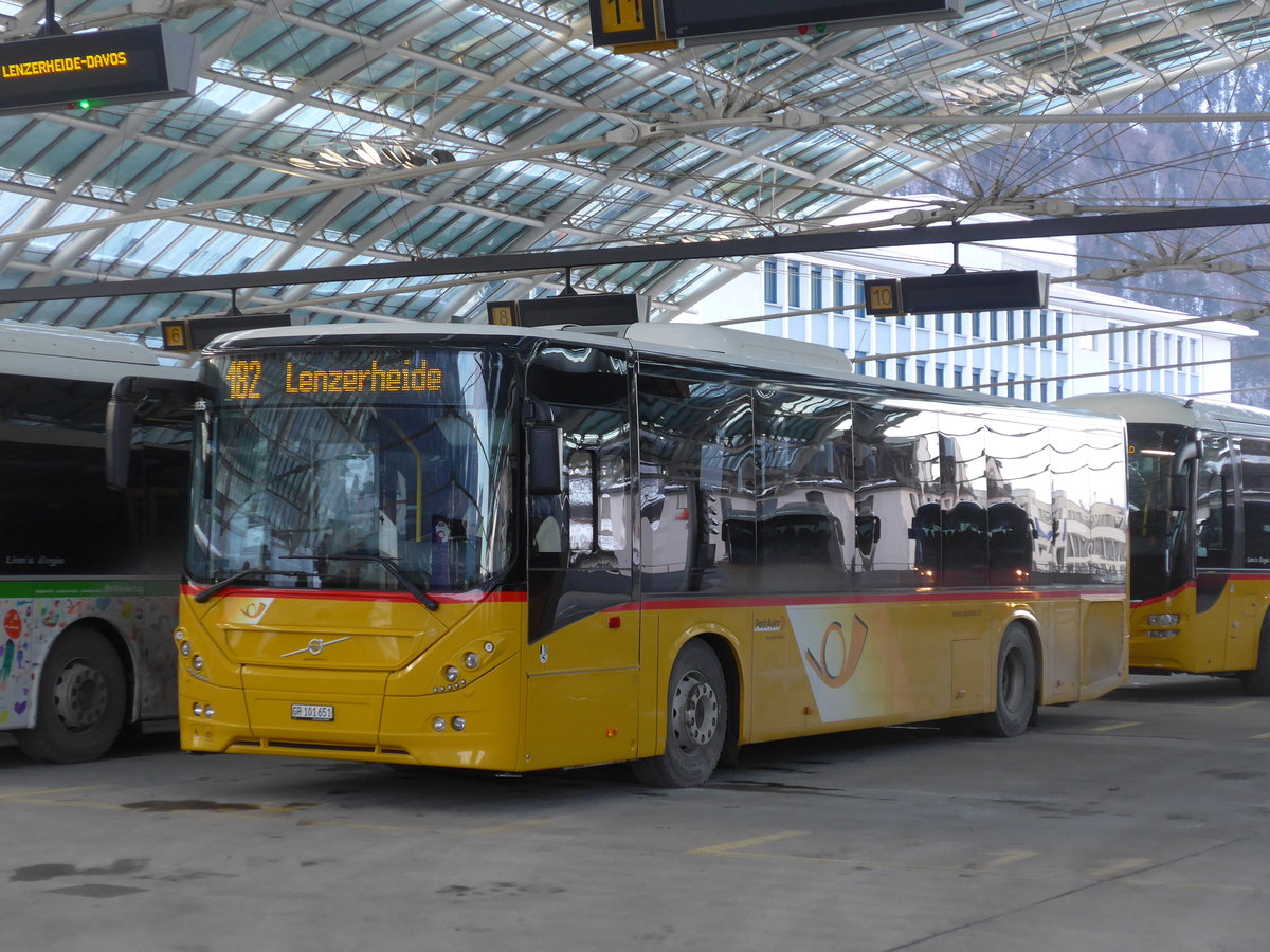 (201'217) - PostAuto Graub�nden - GR 101'651 - Volvo am 19. Januar 2019 in Chur, Postautostation