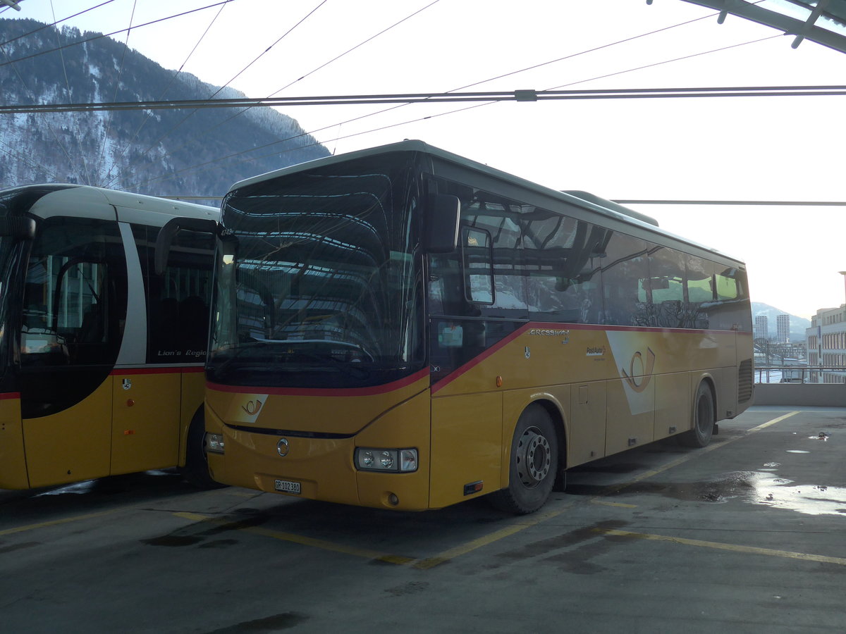 (201'306) - PostAuto Graub�nden - GR 102'380 - Irisbus am 19. Januar 2019 in Chur, Postautostation