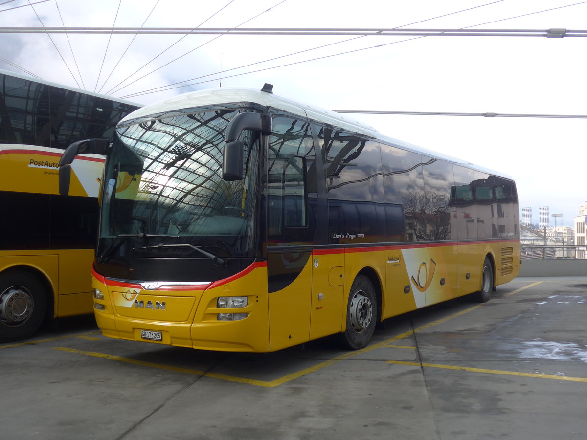 (201'810) - PostAuto Graub�nden - GR 173'205 - MAN am 2. M�rz 2019 in Chur, Postautostation