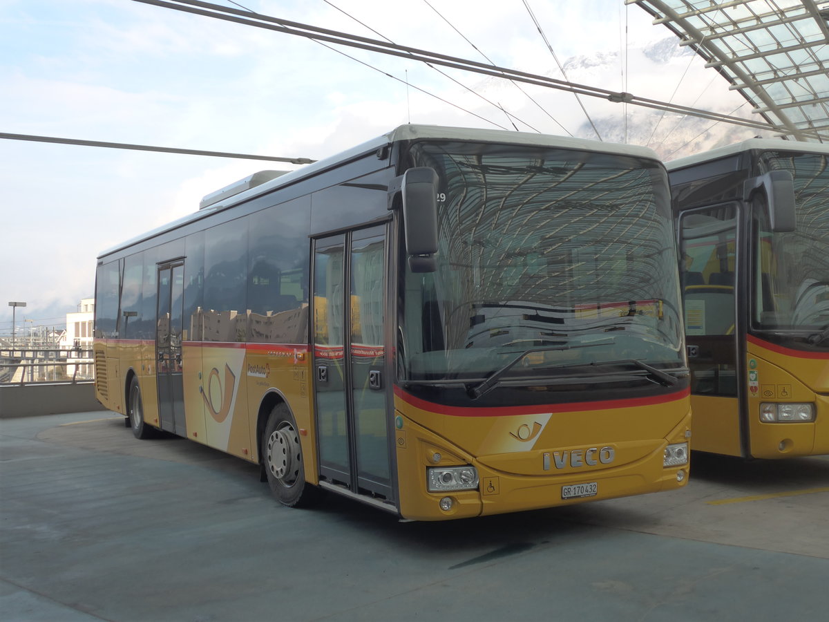 (201'814) - PostAuto Graub�nden - GR 170'432 - Iveco am 2. M�rz 2019 in Chur, Postautostation