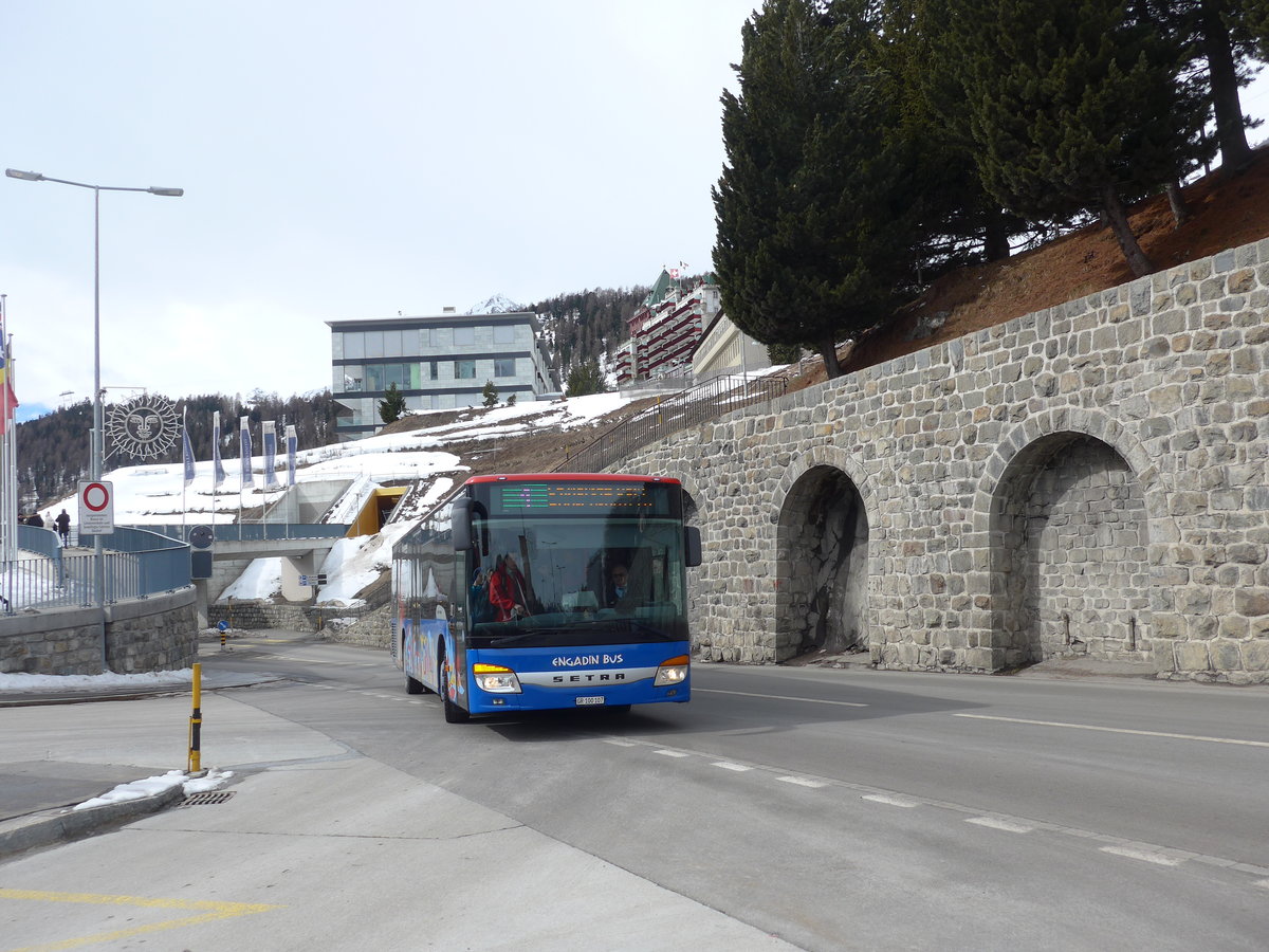 (202'059) - SBC Chur - Nr. 107/GR 100'107 - Setra am 10. M�rz 2019 beim Bahnhof St. Moritz