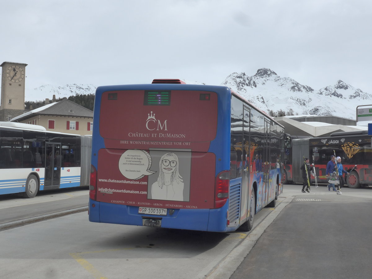 (202'061) - SBC Chur - Nr. 107/GR 100'107 - Setra am 10. M�rz 2019 beim Bahnhof St. Moritz