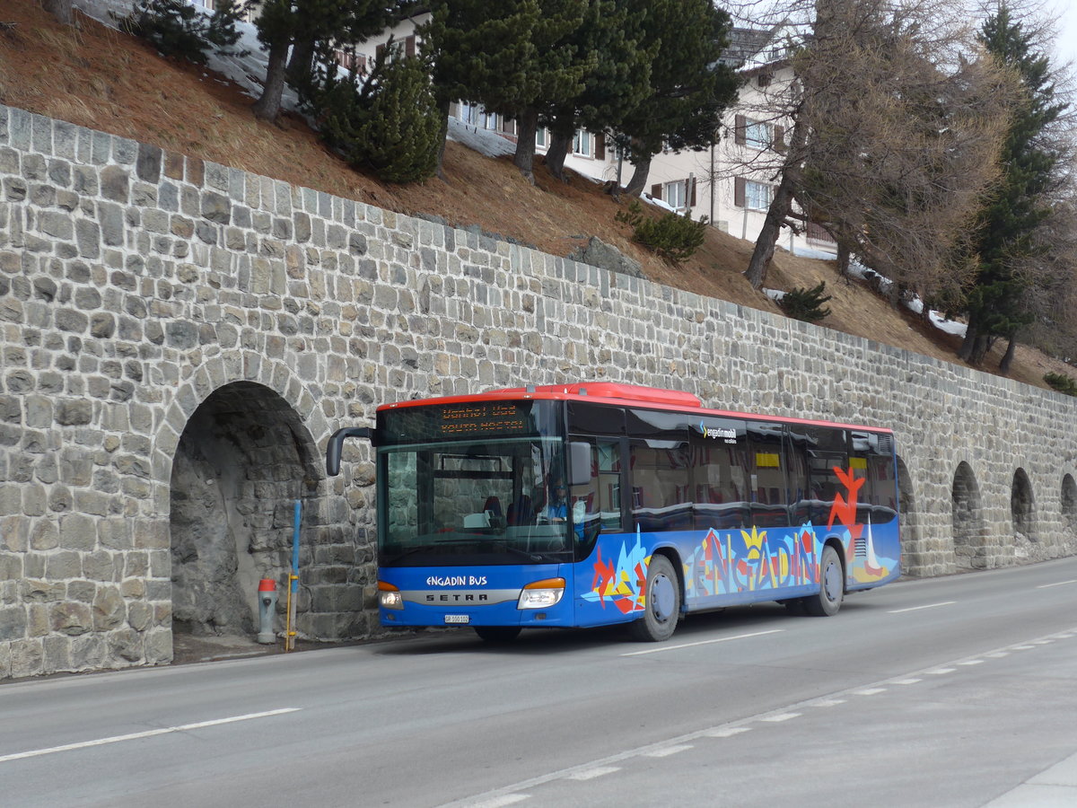 (202'080) - SBC Chur - Nr. 102/GR 100'102 - Setra am 10. M�rz 2019 beim Bahnhof St. Moritz