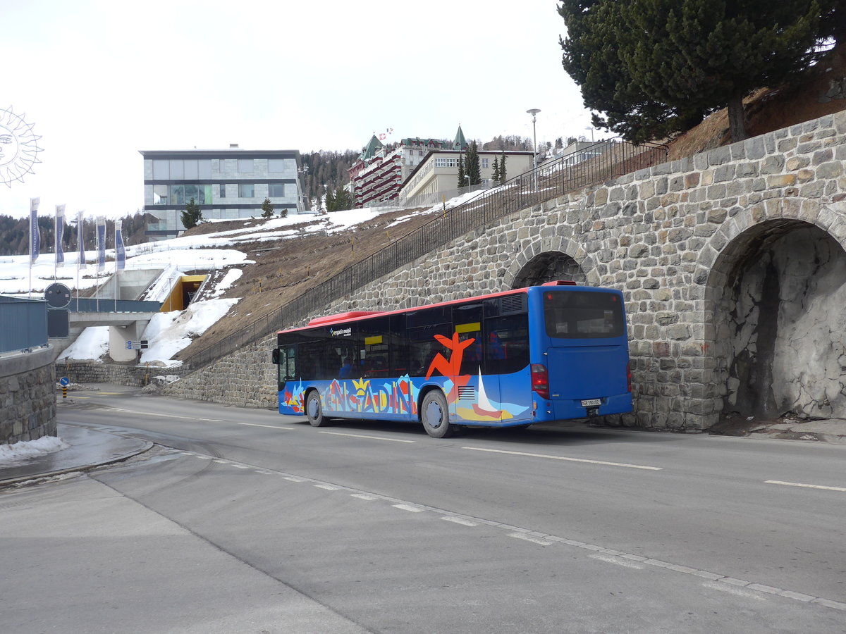 (202'083) - SBC Chur - Nr. 102/GR 100'102 - Setra am 10. M�rz 2019 beim Bahnhof St. Moritz