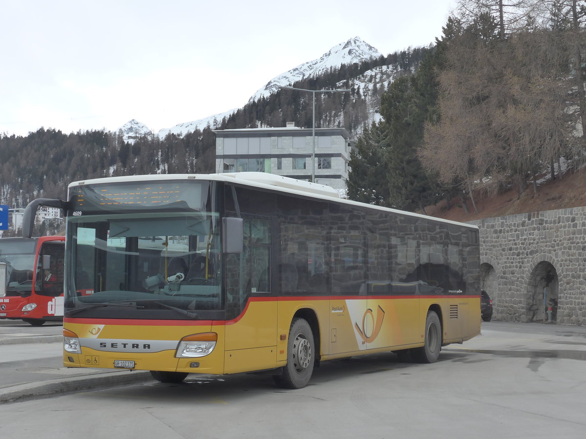 (202'123) - PostAuto Graub�nden - GR 102'375 - Setra am 10. M�rz 2019 beim Bahnhof St. Moritz