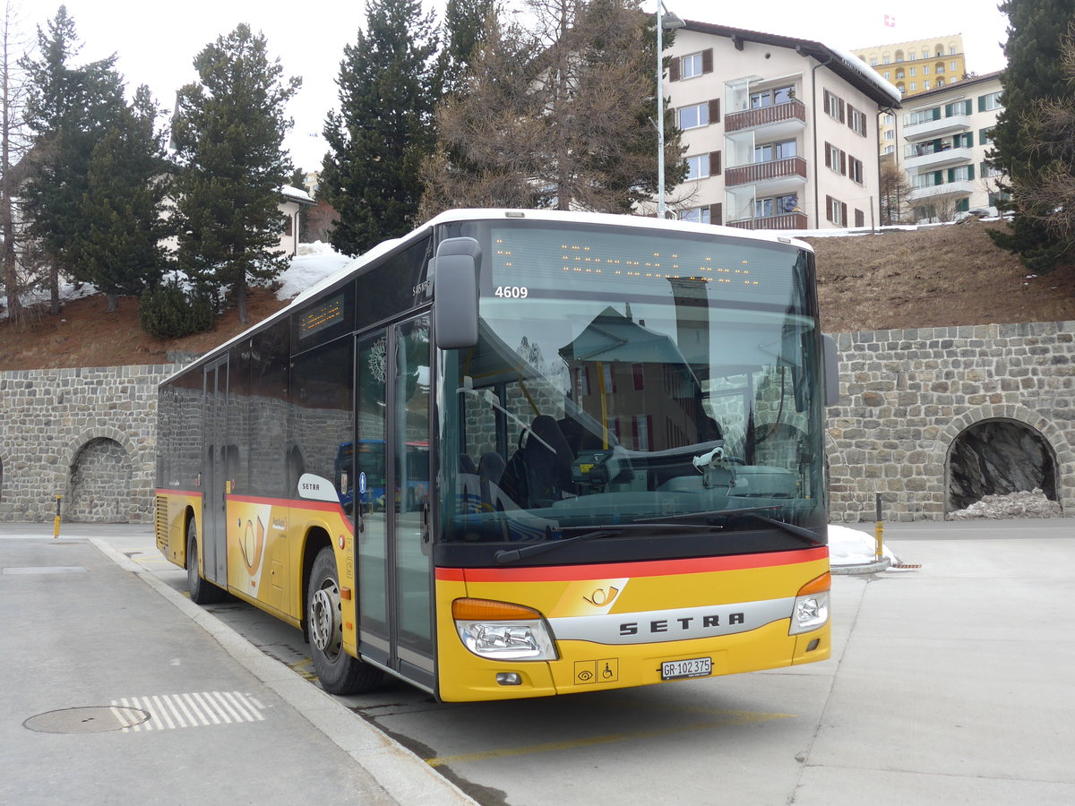 (202'125) - PostAuto Graub�nden - GR 102'375 - Setra am 10. M�rz 2019 beim Bahnhof St. Moritz