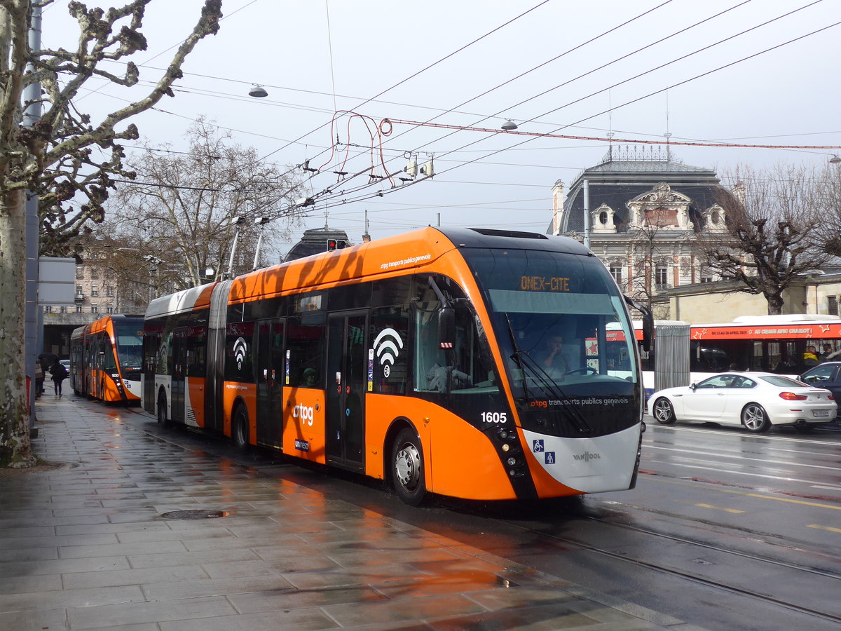 (202'234) - TPG Gen�ve - Nr. 1605 - Van Hool Gelenktrolleybus am 11. M�rz 2019 in Gen�ve, Place des Vingt-Deux-Cantons