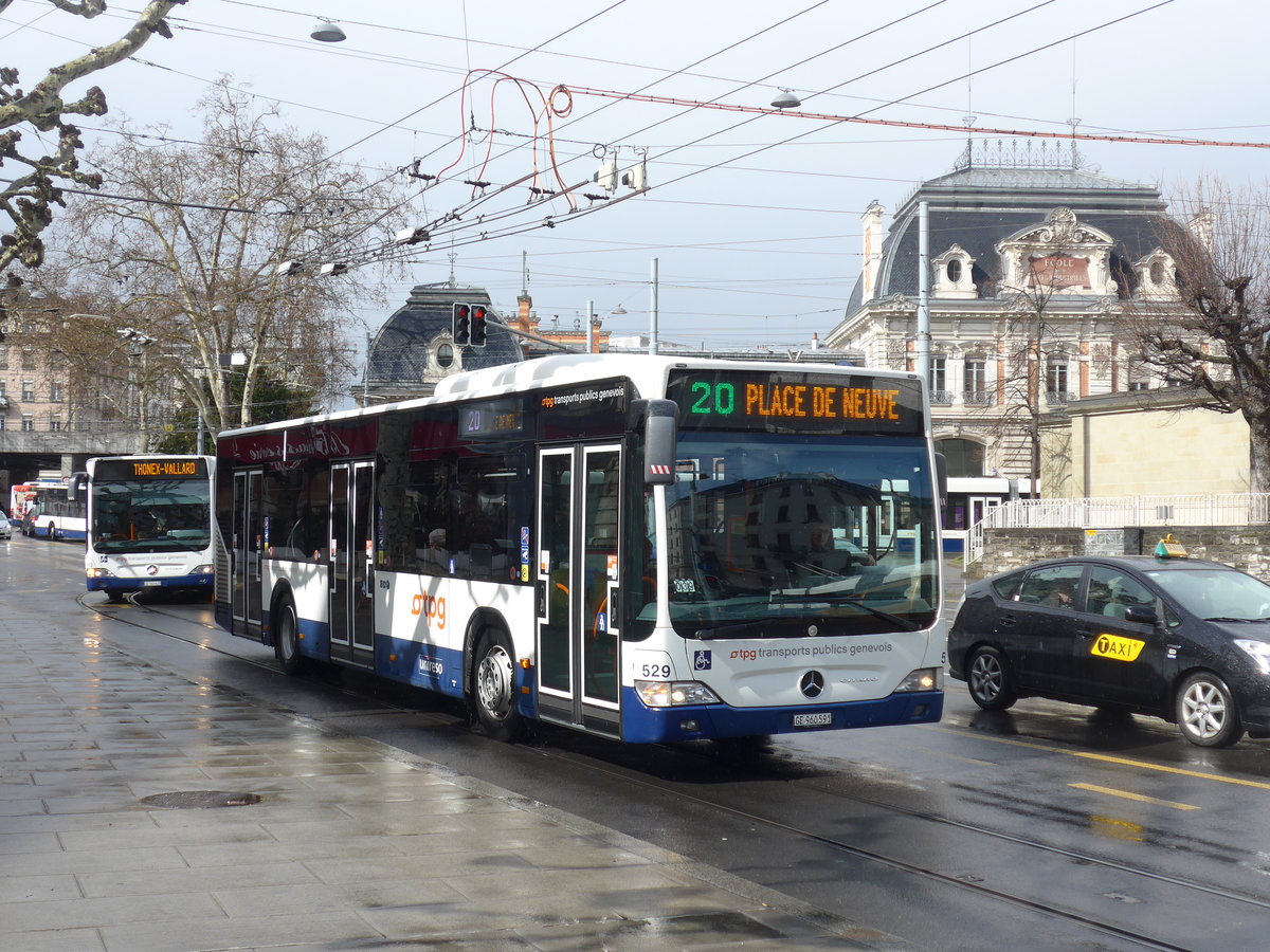 (202'236) - TPG Gen�ve - Nr. 529/GE 960'591 - Mercedes am 11. M�rz 2019 in Gen�ve, Place des Vingt-Deux-Cantons