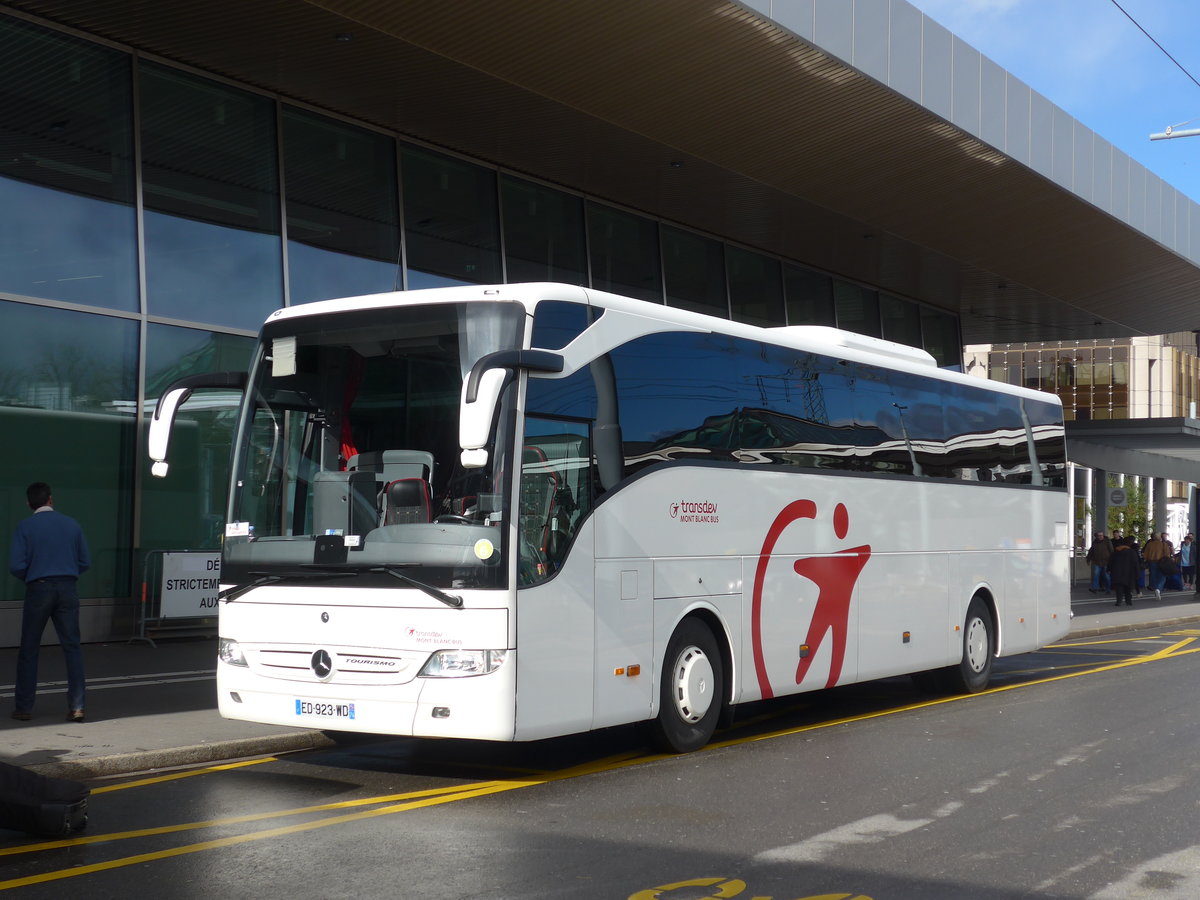 (202'299) - Aus Frankreich: Mont Blanc Bus, Chamonix - Nr. 96/ED 923 WD - Mercedes am 11. M�rz 2019 in Gen�ve, A�roport