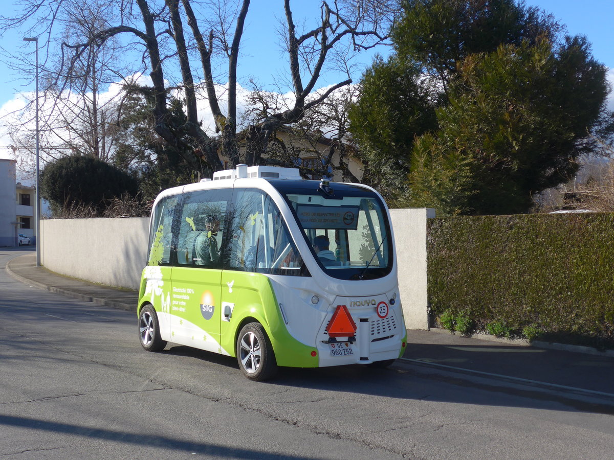 (202'313) - TPG Gen�ve - GE 960'252 - Navya am 11. M�rz 2019 beim Bahnhof Meyrin