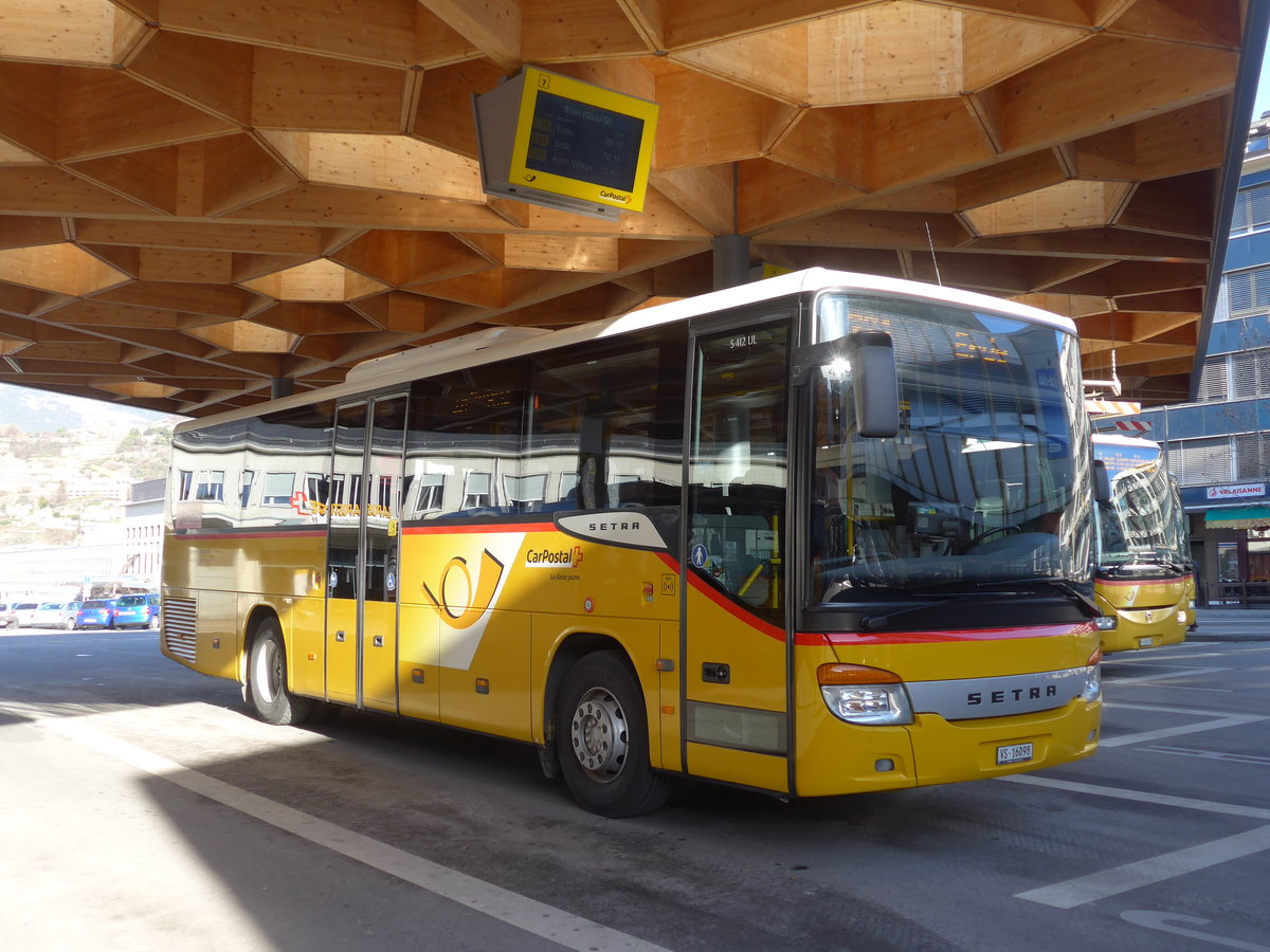 (202'381) - Ev�quoz, Erde - VS 16'098 - Setra am 16. M�rz 2019 beim Bahnhof Sion