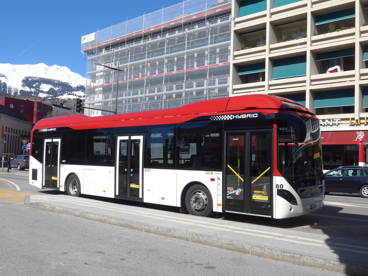 (202'402) - PostAuto Wallis - Nr. 80/VS 471'470 - Volvo am 16. M�rz 2019 beim Bahnhof Sion