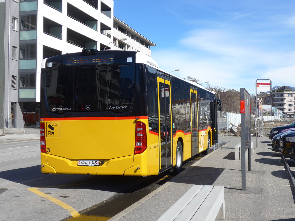 (202'411) - PostAuto Wallis - Nr. 3/VS 414'345 - Mercedes am 16. M�rz 2019 beim Bahnhof Sion