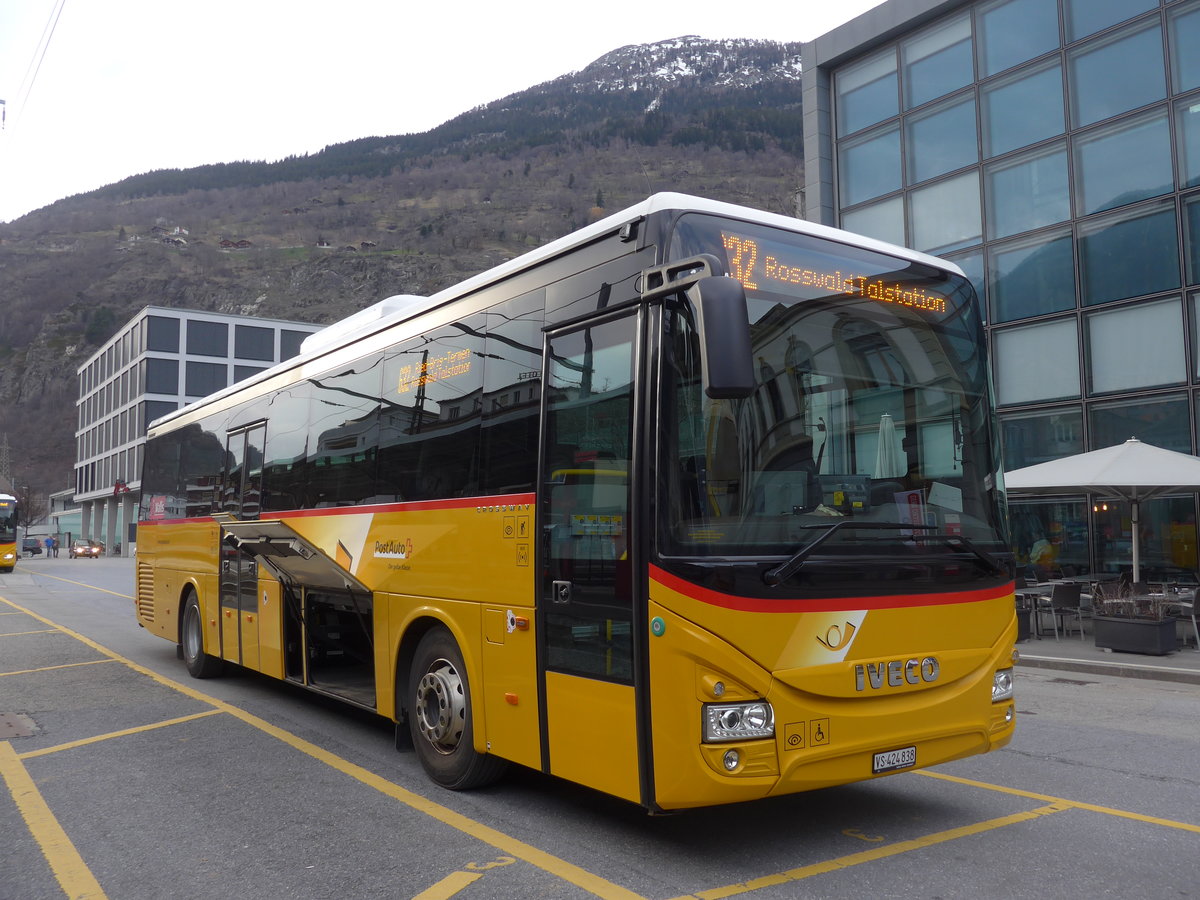 (202'477) - PostAuto Wallis - VS 424'838 - Iveco am 17. M�rz 2019 beim Bahnhof Brig