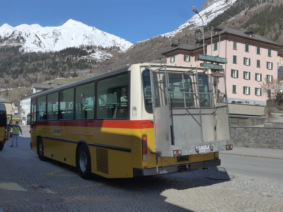 (202'523) - Marchetti, Airolo - TI 112'088 - NAW/Hess (ex PostAuto Bern; ex AVG Meiringen Nr. 66; ex P 24'452) am 19. M�rz 2019 beim Bahnhof Airolo