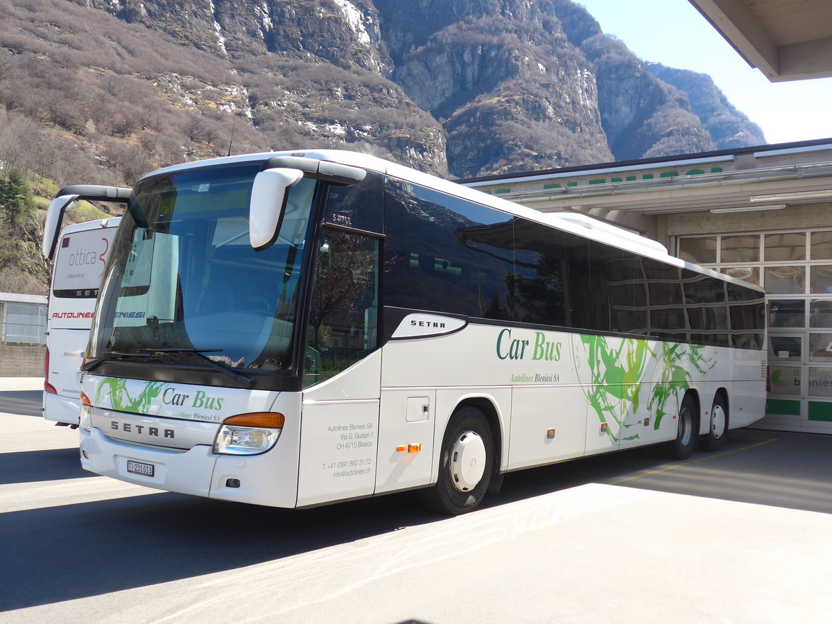 (202'559) - ABl Biasca - Nr. 13/TI 231'013 - Setra am 19. M�rz 2019 in Biasca, Garage
