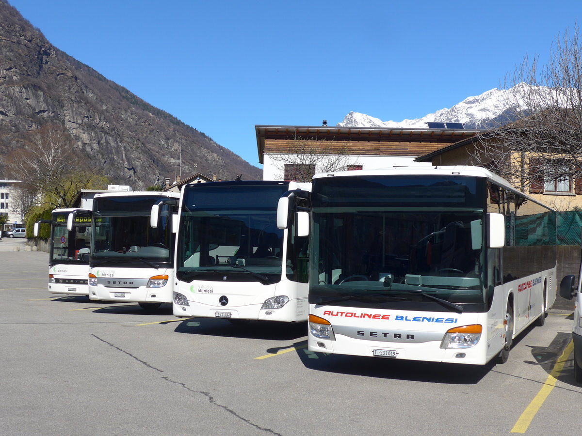 (202'564) - ABl Biasca - Nr. 19/TI 231'019 - Setra am 19. M�rz 2019 in Biasca, Garage