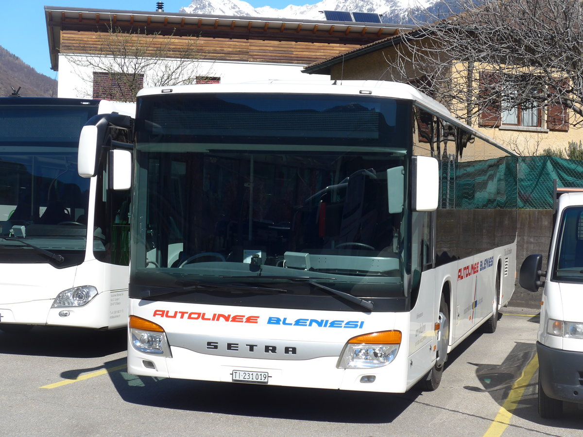 (202'565) - ABl Biasca - Nr. 19/TI 231'019 - Setra am 19. M�rz 2019 in Biasca, Garage