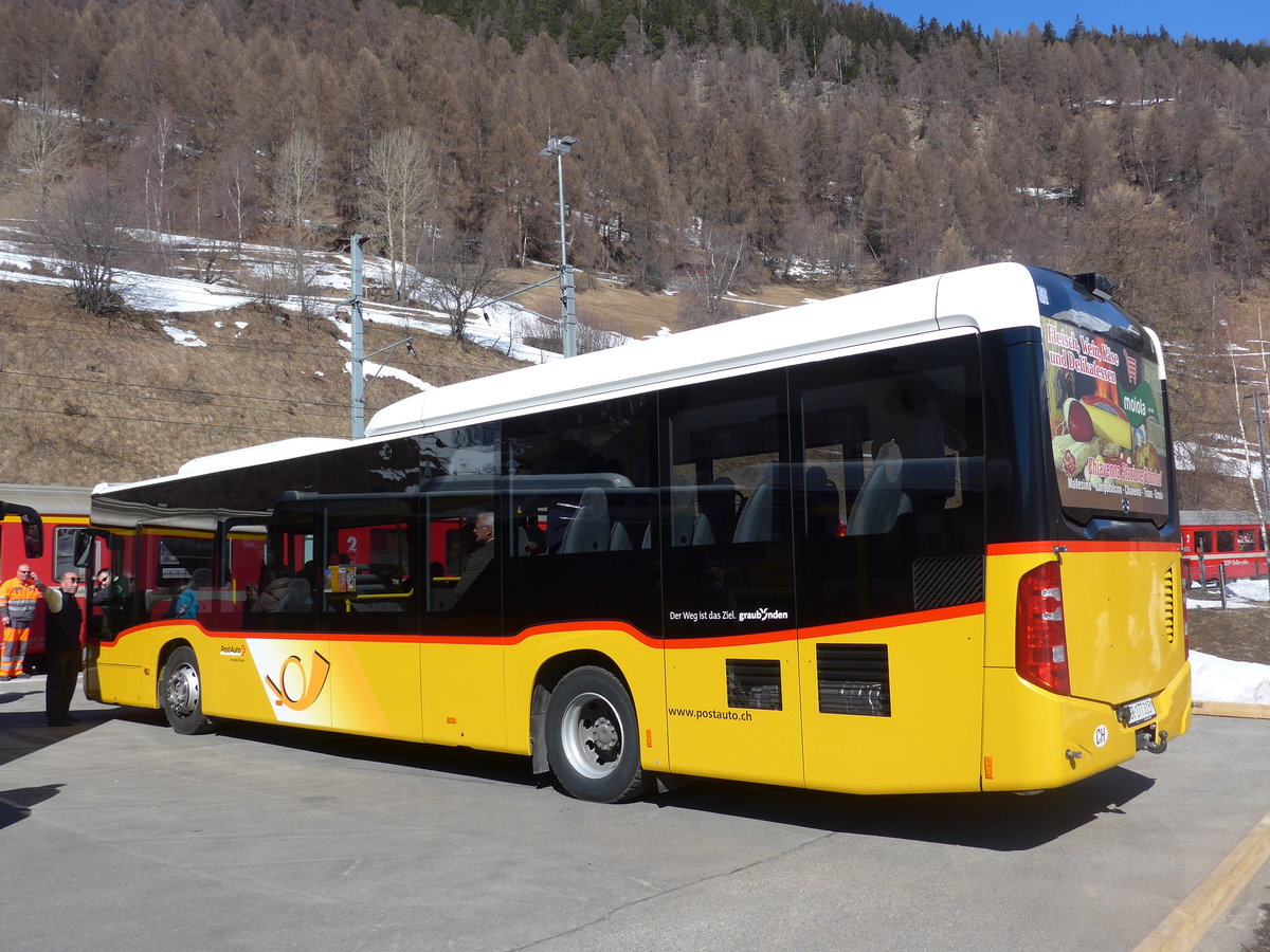 (202'611) - PostAuto Graub�nden - GR 177'315 - Mercedes am 20. M�rz 2019 beim Bahnhof Susch