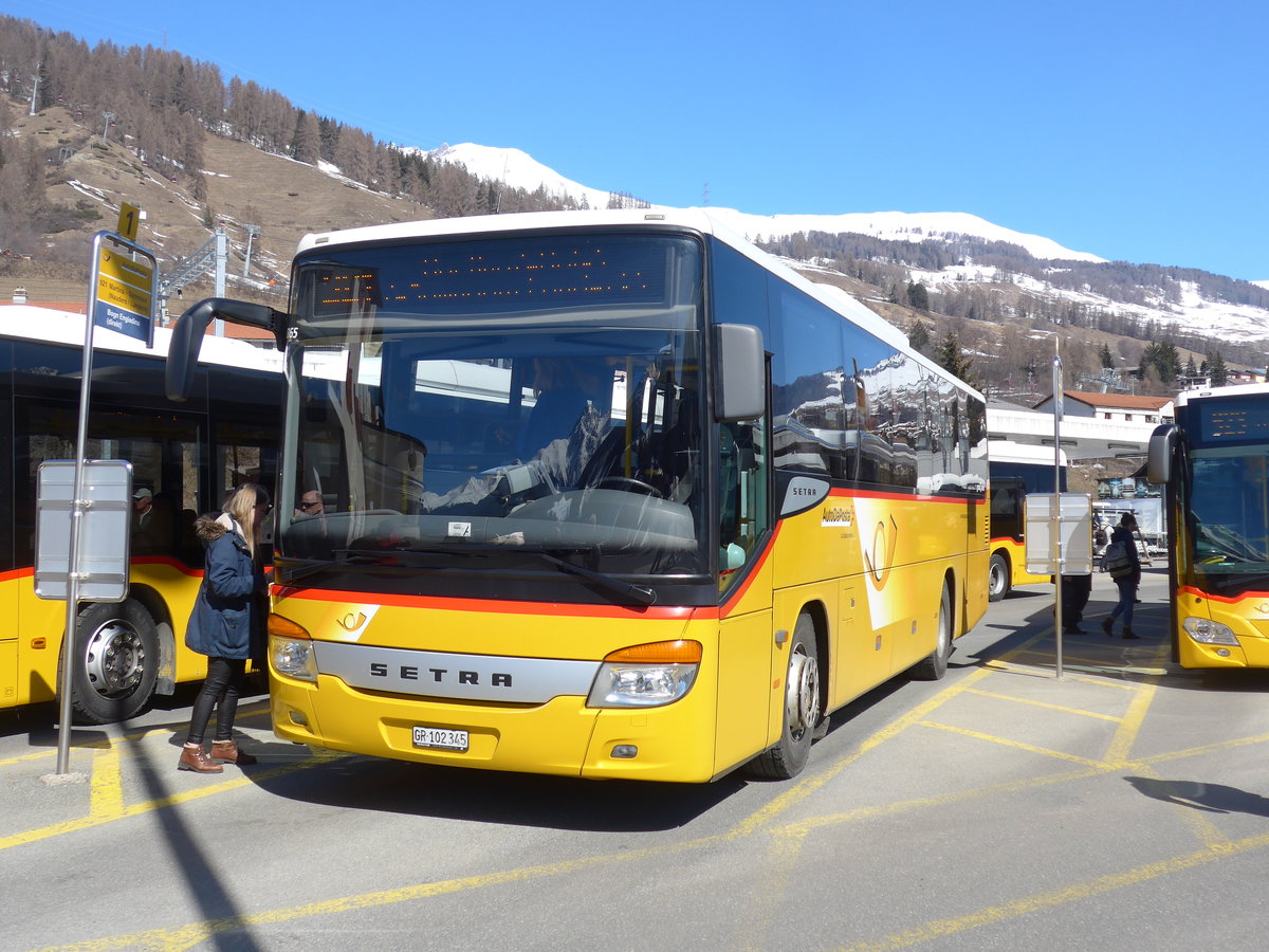 (202'618) - PostAuto Graub�nden - GR 102'345 - Setra (ex Riederer, St. Margrethenberg) am 20. M�rz 2019 beim Bahnhof Scuol-Tarasp