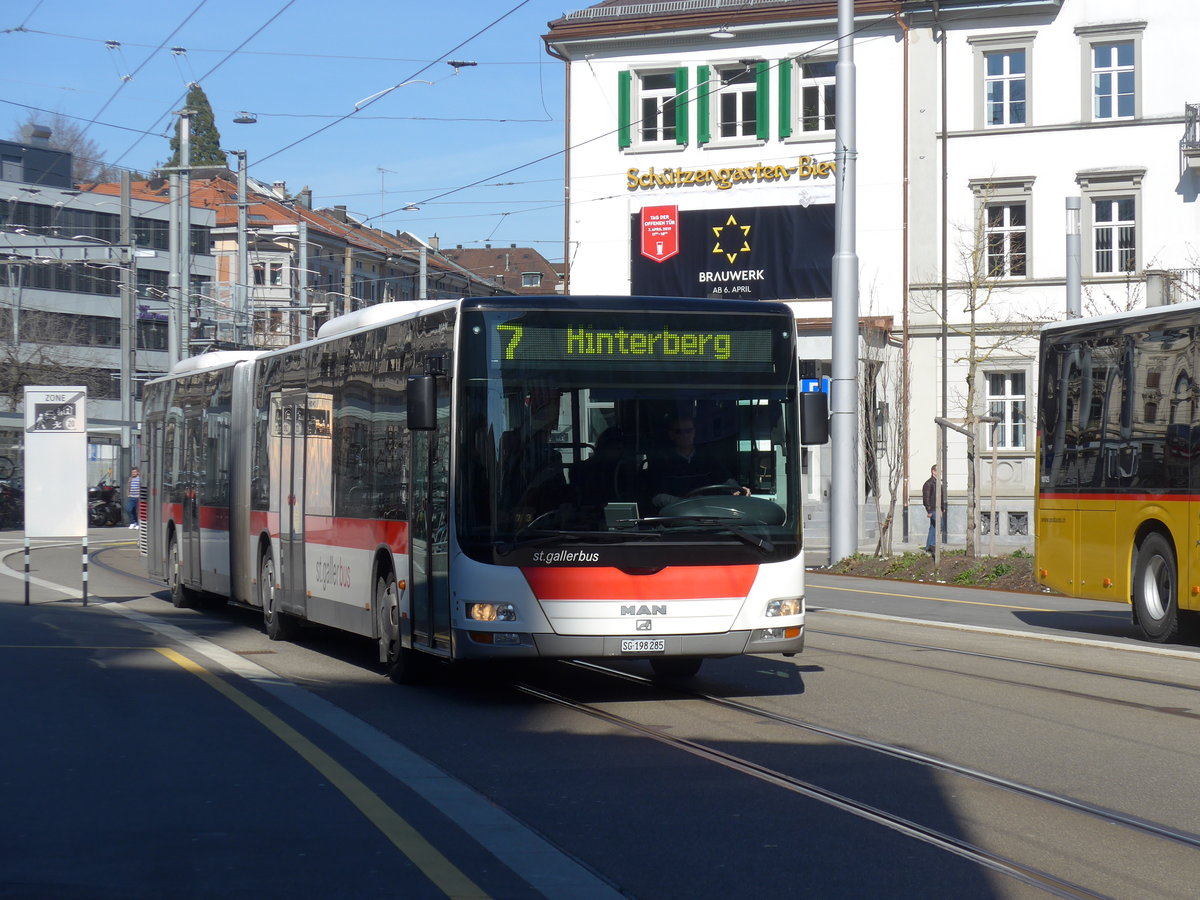 (202'731) - St. Gallerbus, St. Gallen - Nr. 285/SG 198'285 - MAN am 21. M�rz 2019 beim Bahnhof St. Gallen