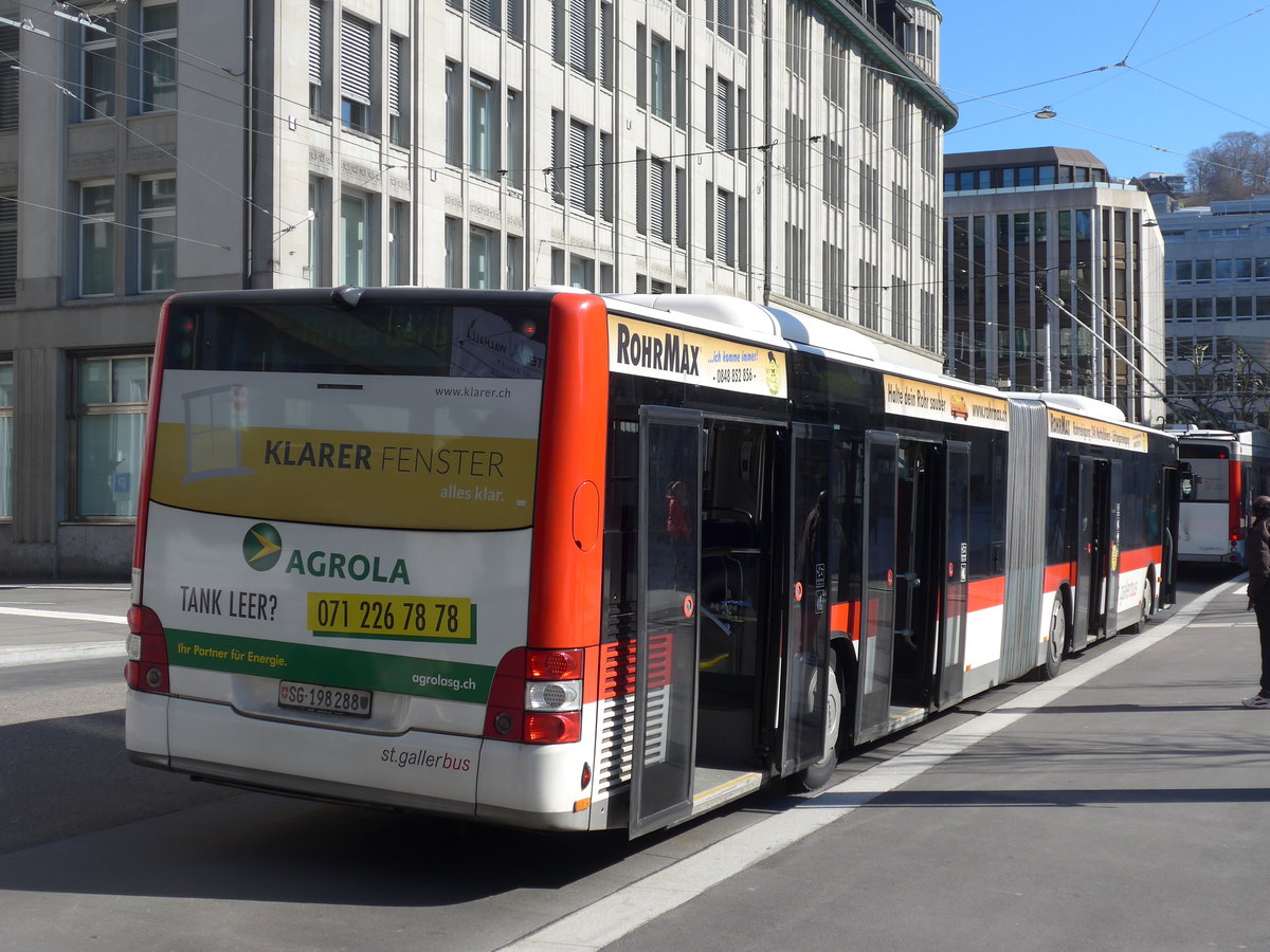 (202'749) - St. Gallerbus, St. Gallen - Nr. 288/SG 198'288 - MAN am 21. M�rz 2019 beim Bahnhof St. Gallen