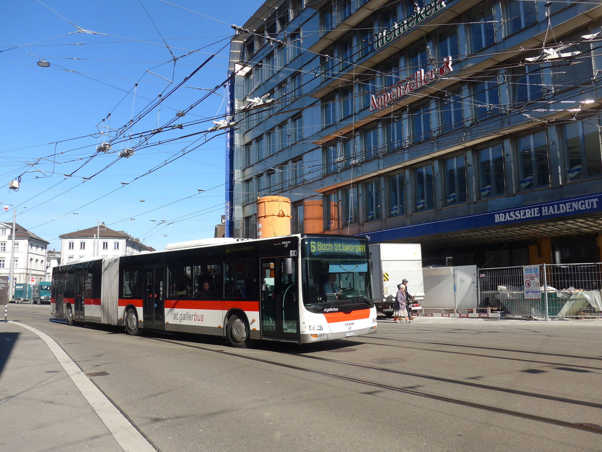 (202'755) - St. Gallerbus, St. Gallen - Nr. 287/SG 198'287 - MAN am 21. M�rz 2019 beim Bahnhof St. Gallen