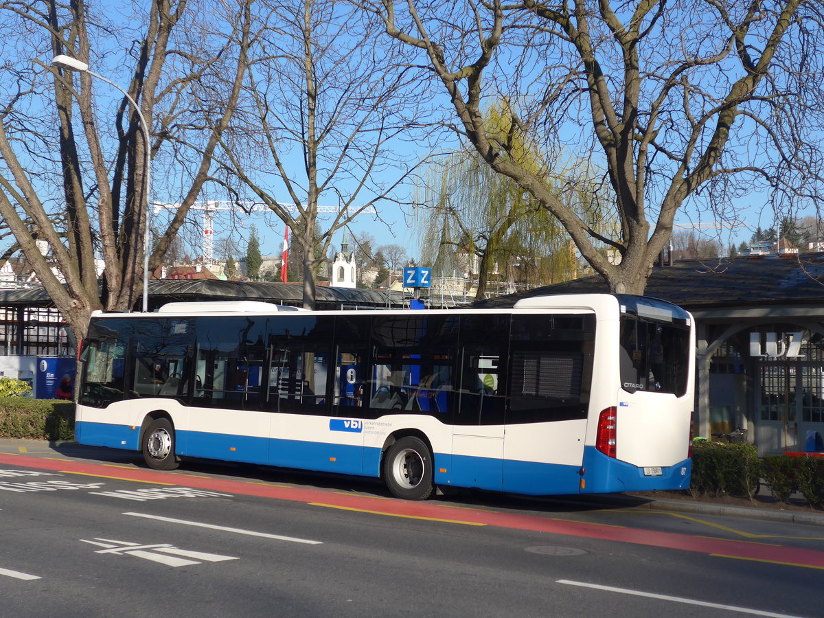 (202'911) - VBL Luzern - Nr. 87/LU 15'691 - Mercedes am 23. M�rz 2019 beim Bahnhof Luzern