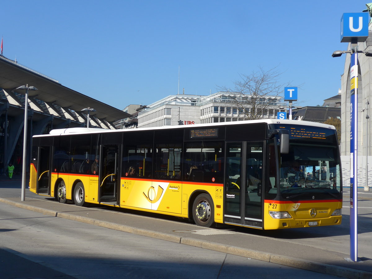 (202'929) - Bucheli, Kriens - Nr. 27/LU 15'711 - Mercedes am 23. M�rz 2019 beim Bahnhof Luzern