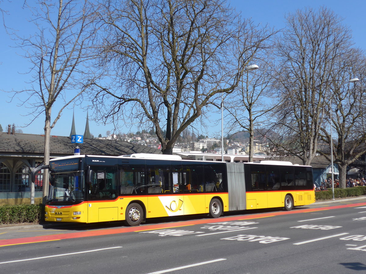 (202'968) - Bucheli, Kriens - Nr. 20/LU 15'527 - MAN am 23. M�rz 2019 beim Bahnhof Luzern