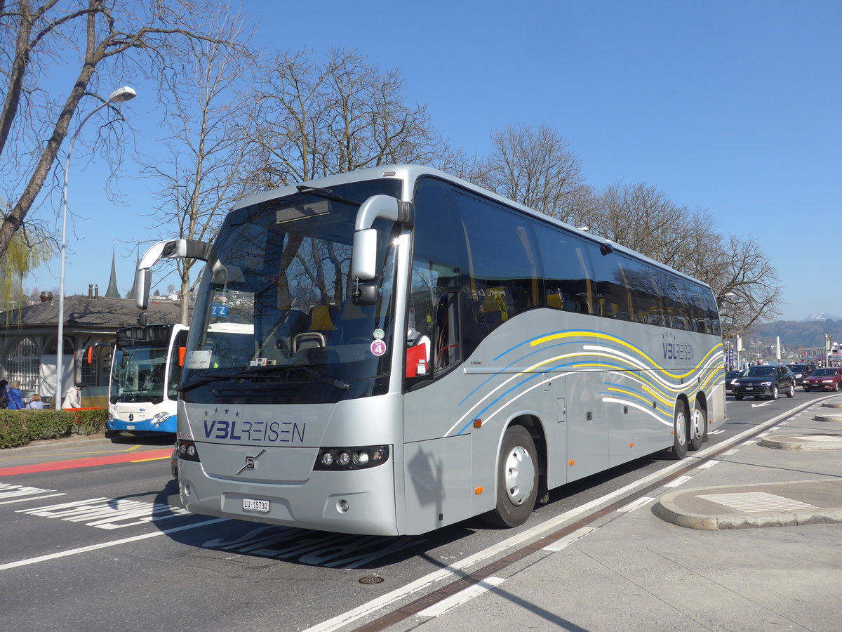 (202'993) - VBL Luzern - Nr. 801/LU 15'730 - Volvo am 23. M�rz 2019 beim Bahnhof Luzern