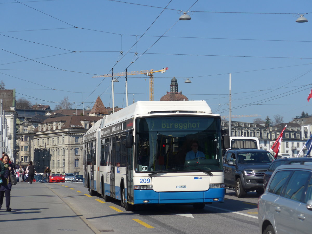 (203'017) - VBL Luzern - Nr. 209 - Hess/Hess Gelenktrolleybus am 23. M�rz 2019 in Luzern, Bahnhofbr�cke