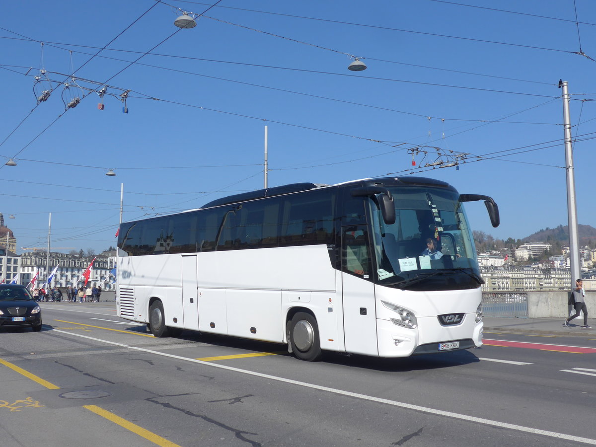(203'029) - Aus Rum�nien: ??? - B 56 KKK - VDL am 23. M�rz 2019 in Luzern, Bahnhofbr�cke
