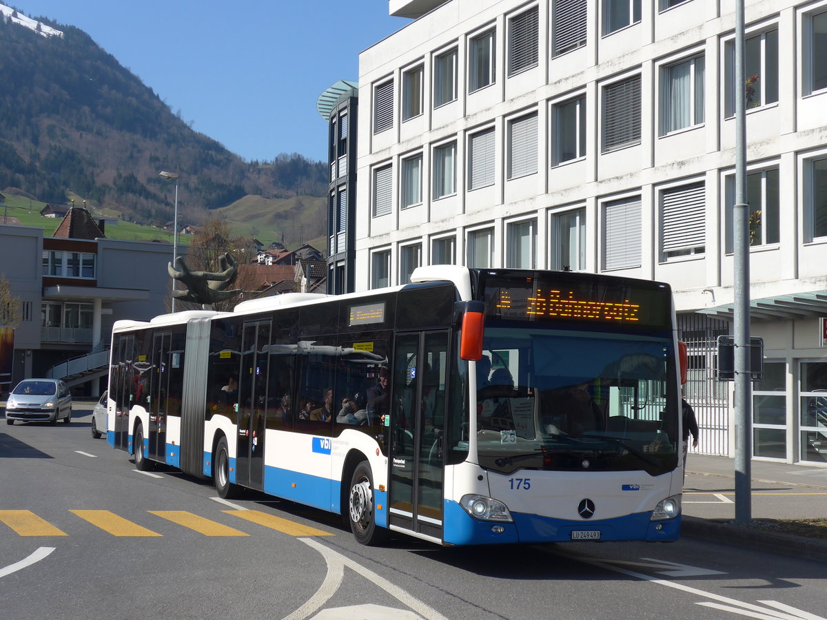 (203'300) - VBL Luzern - Nr. 175/LU 249'493 - Mercedes am 30. M�rz 2019 beim Bahnhof Stans