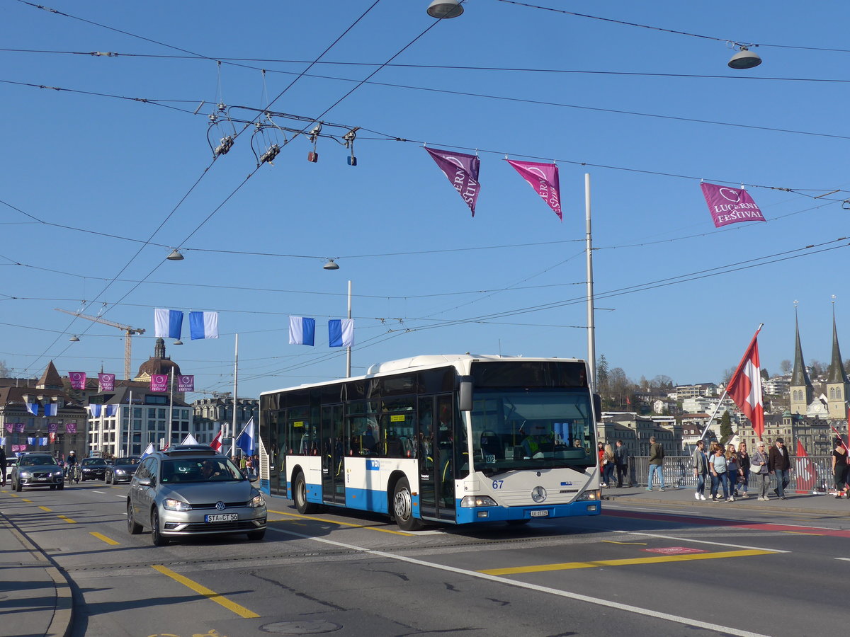 (203'367) - VBL Luzern - Nr. 67/LU 15'729 - Mercedes am 30. M�rz 2019 in Luzern, Bahnhofbr�cke