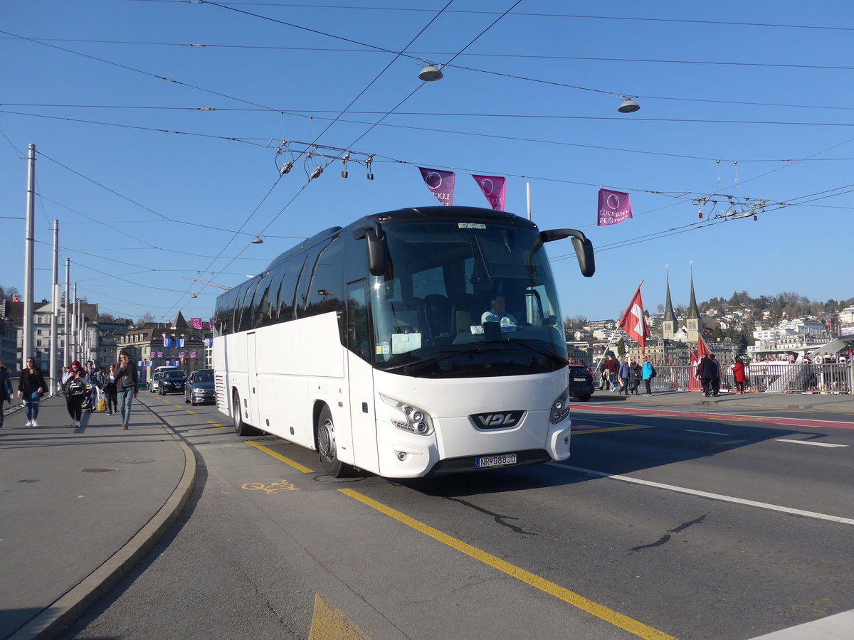 (203'390) - Aus der Slowakei: Nitrabus, Nitra - NR-988JO - VDL am 30. M�rz 2019 in Luzern, Bahnhofbr�cke