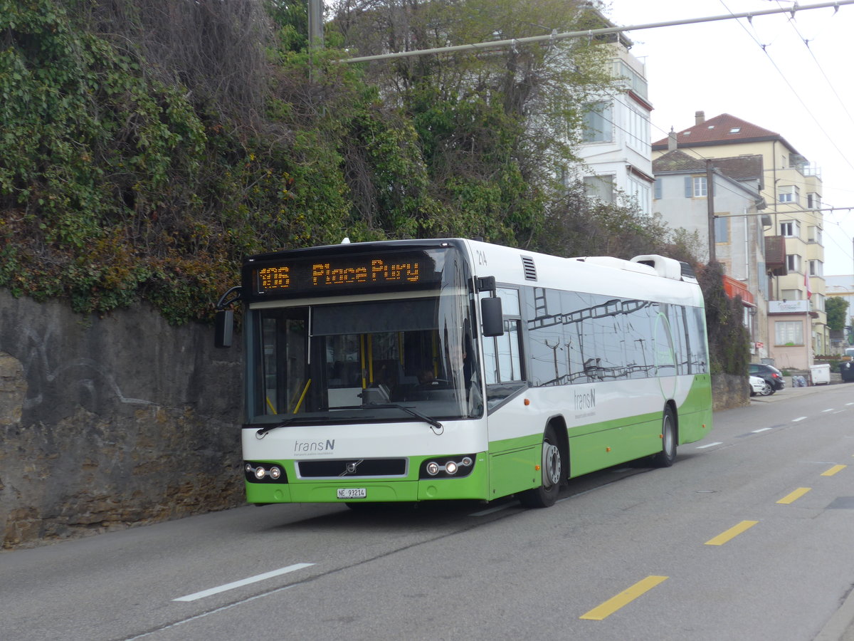 (203'623) - transN, La Chaux-de-Fonds - Nr. 214/NE 93'214 - Volvo (ex TN Neuch�tel Nr. 214) am 13. April 2019 beim Bahnhof Neuch�tel