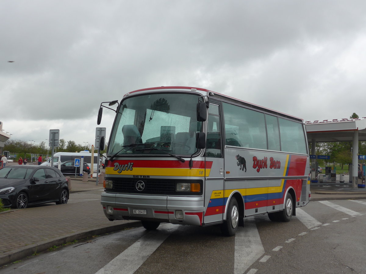 (203'919) - Aus der Schweiz: Dysli, Bern - Nr. 15/BE 20'417 - Setra (ex Auto-Transports, La C�te-aux-F�es) am 26. April 2019 in Orschwiller, Rastst�tte