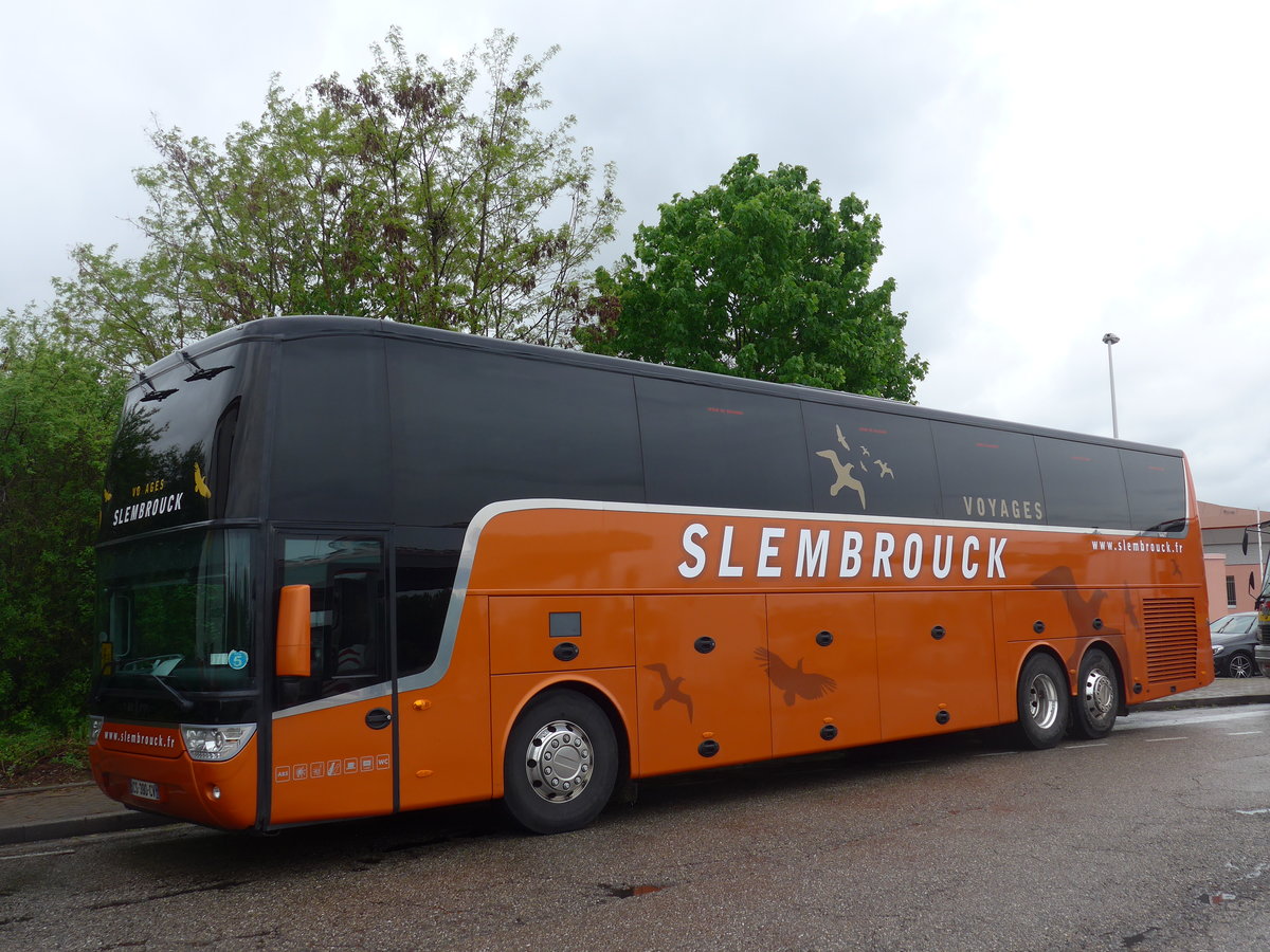 (203'944) - Slembrouck, Fleurbaix - CS 390 CV - Van Hool am 26. April 2019 in Orschwiller, Rastst�tte