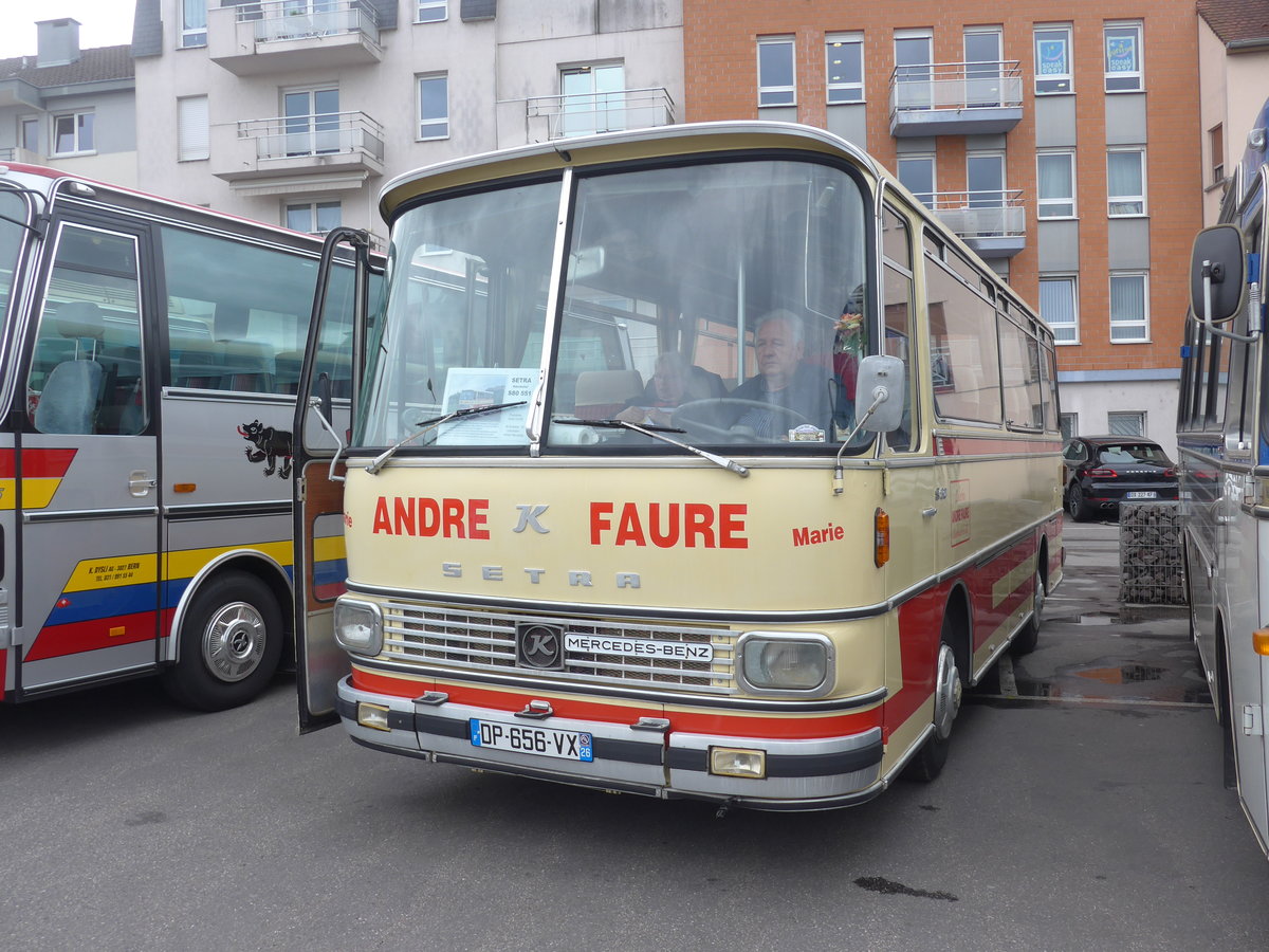 (203'986) - Faure, Chantemerle les Bl�s - DP 656 VX - Setra am 26. April 2019 in Haguenau, Parkplatz