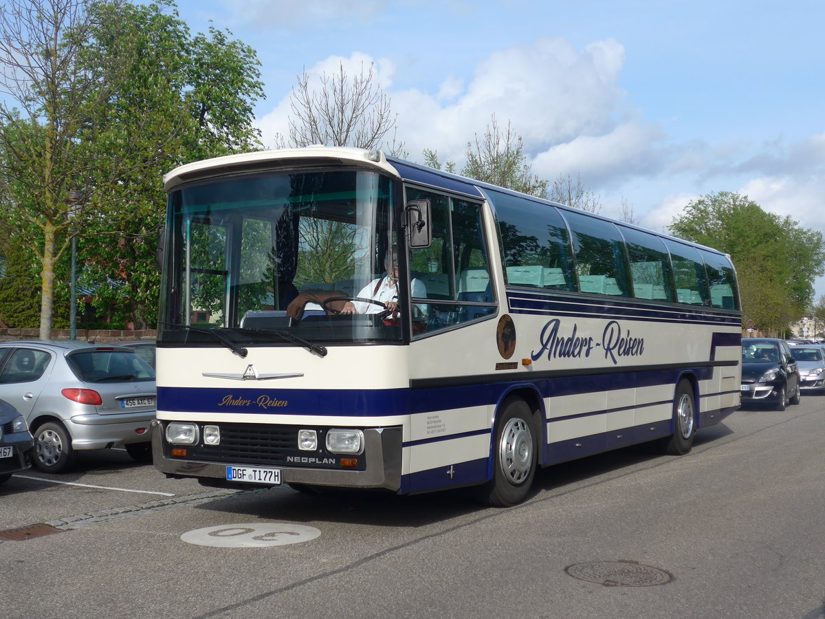 (204'070) - Aus Deutschland: Anders, M�nchen - DGF-TI 77H - Neoplan am 26. April 2019 in Haguenau, Parkplatz