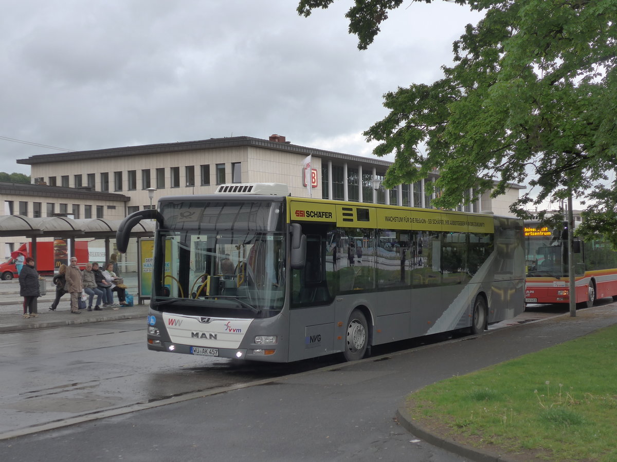 (204'684) - NVG W�rzburg - Nr. 457/W�-AK 457 - MAN am 9. Mai 2019 beim Bahnhof W�rzburg