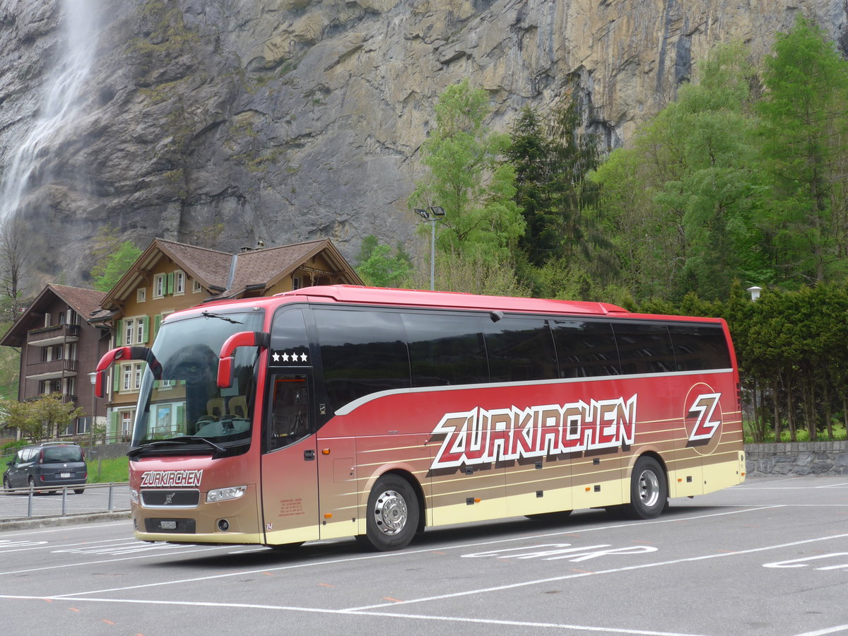 (205'301) - Zurkirchen, Malters - Nr. 14/LU 115'416 - Volvo (ex Nr. 12) am 19. Mai 2019 in Lauterbrunnen, Kirche