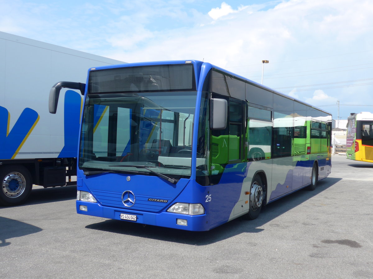 (205'377) - Lathion, Sion - Nr. 25/VS 404'042 - Mercedes (ex VZO Gr�ningen Nr. 14) am 25. Mai 2019 in Kerzers, Interbus